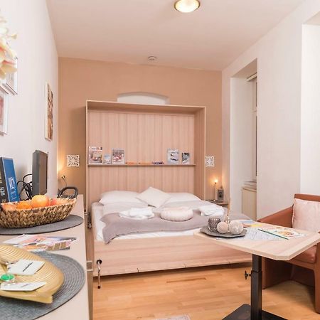 Tiny Hideaway Apartment Vienna Exterior photo