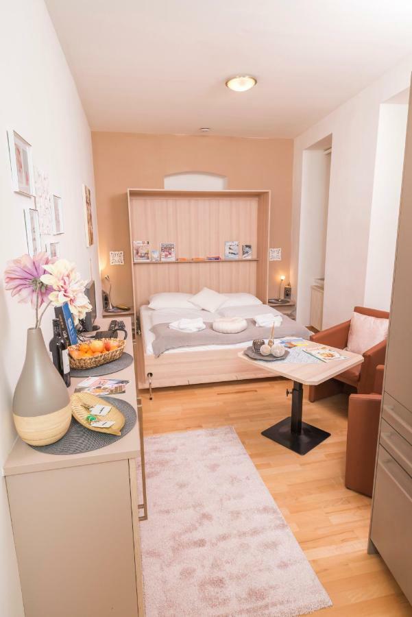 Tiny Hideaway Apartment Vienna Exterior photo